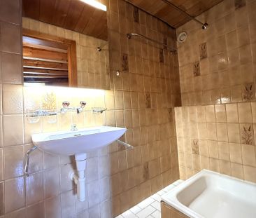 FRIBOURG - PLACE DU PETIT-ST-JEAN 39 - CHARMANT APPARTEMENT - 4.5 - Photo 3