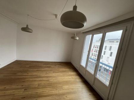 Location Appartement 4 pièces 88m² ST HERBLAIN 44800 - Photo 4