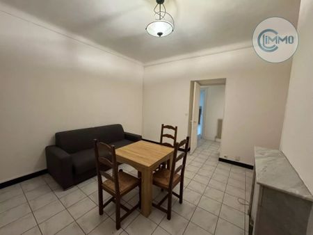 Location Appartement 1 pièce 37m² NICE 06000 - Photo 2