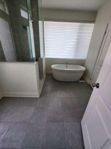 For Lease - 40 William Saville Street, Markham, Ontario - Photo 5