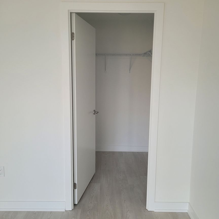 For Lease - 1 Quarrington Lane Unit# 516, Toronto, Ontario - Photo 1
