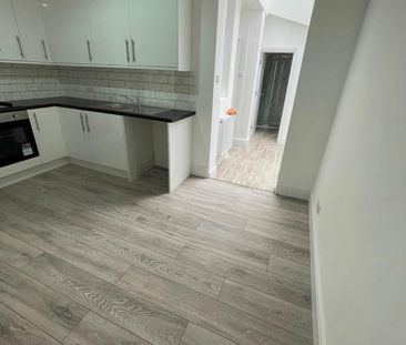 1 Bed Flat, Myddleton Road, N22 - Photo 3