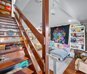 SECURE, LOW-MAINTENANCE TOWNHOUSE IN WOREE - Photo 2