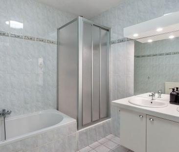 Appartement te huur in Koningshooikt voor € 910 met 2 slaapkamers - Photo 3