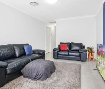 Immaculate and Convenient Two Bedroom Villa - Photo 2