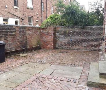 Sharrow Lane, Sheffield, S11 - Photo 1