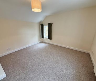 2 bedroom house to rent - Photo 2
