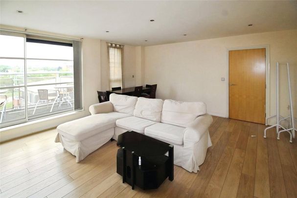 1 bedroom flat to rent - Photo 1