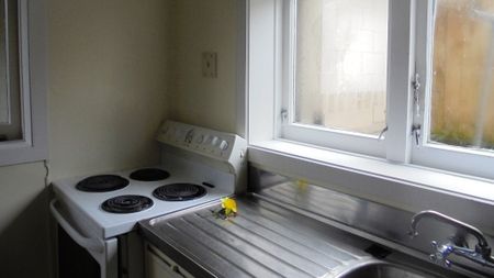 Ground Floor Two-Bedroom Unit - Photo 4