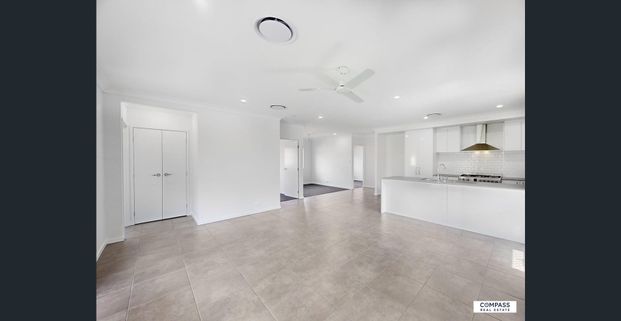 Modern Luxury Living in the Heart of Morayfield! - Photo 1