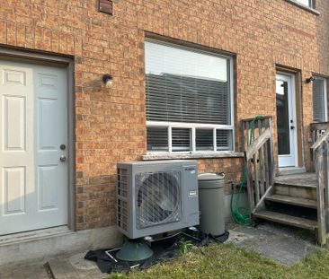 For Lease - 141 King William Crescent, Richmond Hill, Ontario - Photo 1