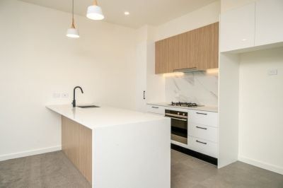 Contemporary Living! - Photo 5