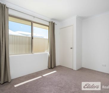 Comfortable Living in a Quiet Baldivis Location - Photo 4