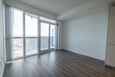 For Lease - 28 Interchange Way Unit# 4105, Vaughan, Ontario - Photo 5