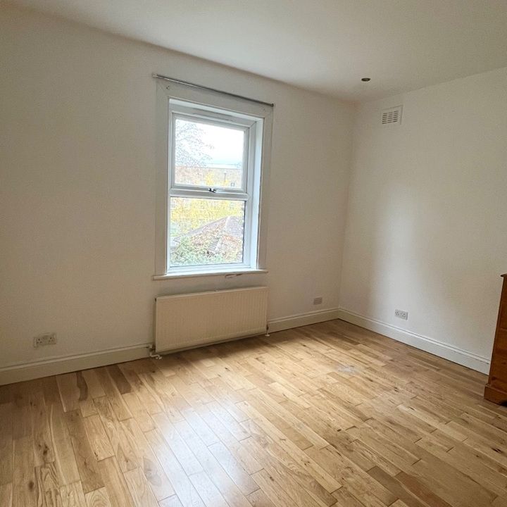 Studio Flat, Oakfield Road, CR0 - Photo 1