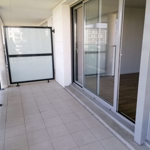 A LOUER : APPARTEMENT TYPE 3 AVEC TERRASSE ET PARKING DANS TOURS • Réf GI-SB-G0351 - Photo 2