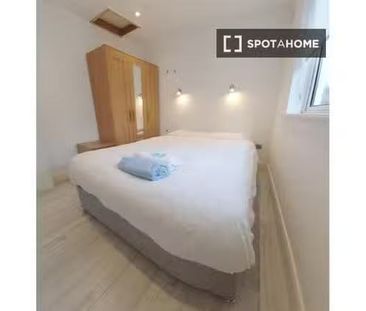 1-bedroom apartment for rent in Terenure, Dublin - Photo 2