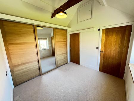 2 bedroom barn conversion to rent - Photo 5