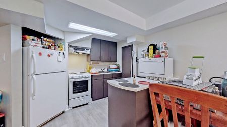 For Lease - 95 Lensmith Drive Unit# Basement, Aurora, Ontario - Photo 2