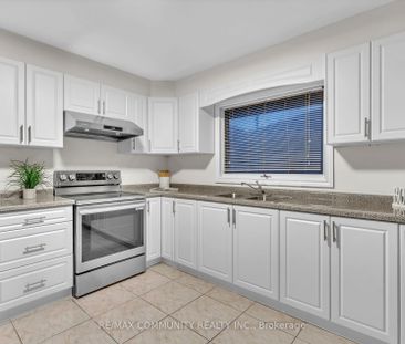 For Lease - 94 Waringstown Drive Unit# Main, Toronto, Ontario - Photo 5