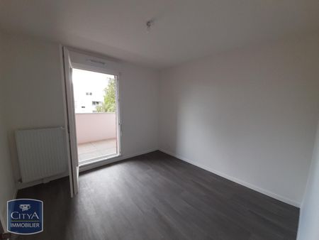 Location Appartement 3 pièces 62m² NEUILLY SUR MARNE 93330 - Photo 3