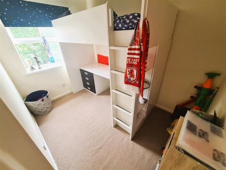 Pembroke Drive, Ingleby Barwick - Photo 5