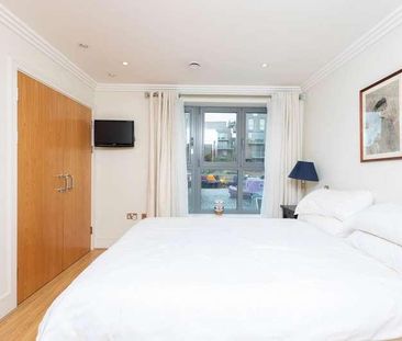 Tallow Road, Brentford, TW8 - Photo 2