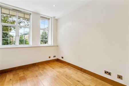 3 bedroom flat to rent - Photo 4