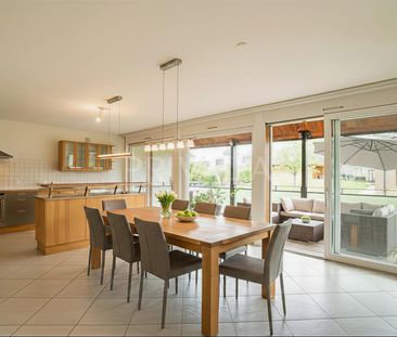 Superbe appartement lumineux au coeur de Bernex - Foto 3