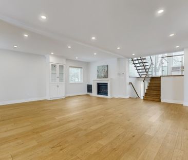 For Lease - 21 Willowbank Avenue, Richmond Hill, Ontario - Photo 1