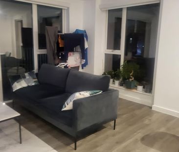 Room in a Shared Flat, Washboard Close, W3 - Photo 2