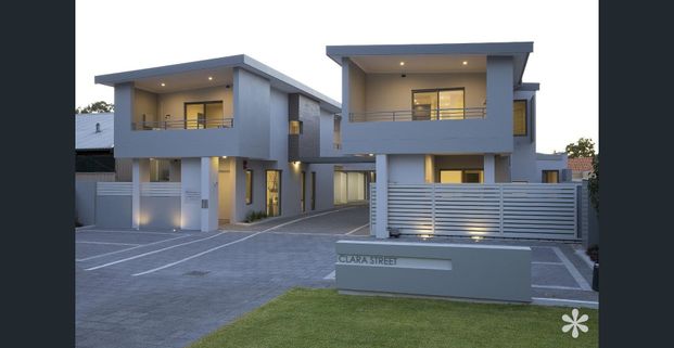 Stylish, Private and Low Maintenance - Photo 1