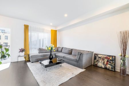 184 Av. Jenkins Montréal (Lachine), QC H8S - Photo 2