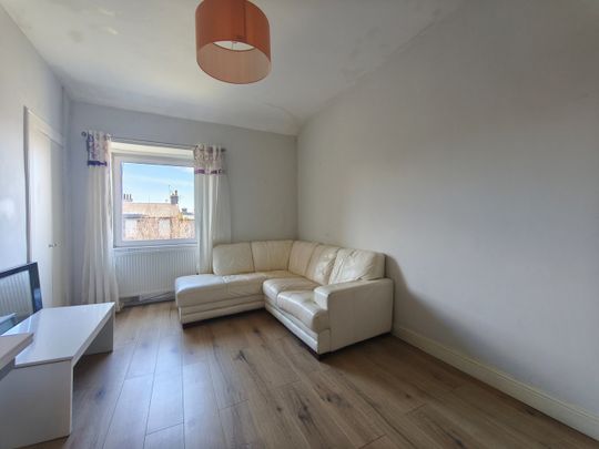 1 Bed Flat, South Lorne Place, EH6 - Photo 1