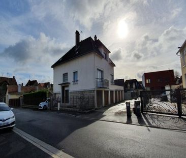 Libre le ..25/07/2025 Mt Loyer :387,48 Mt des charges :10 - Photo 1