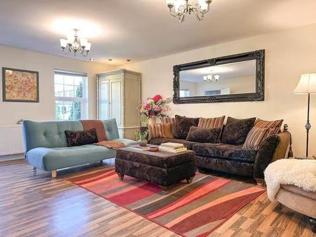3 bedroom detached house to rent - Photo 4
