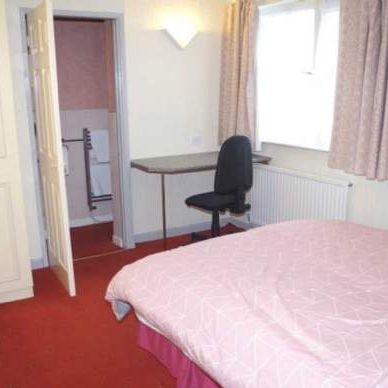 29 bedroom property to rent in Bolton - Photo 2