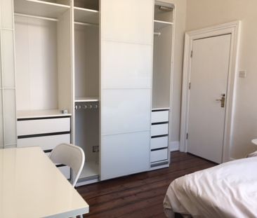 Room in a Shared House, B, W9 - Photo 2