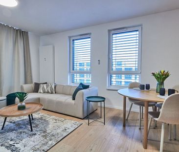 Priestranný 2 izbový byt (54 m2) s klimatizáciou, veľkou lodžiou + ... - Photo 1