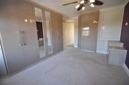 2 bedroom maisonette to rent - Photo 4