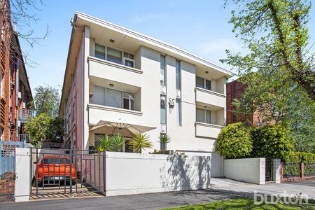 Renovated 2 Bedroom, Privately Tucked Away at Back of Block - Photo 2