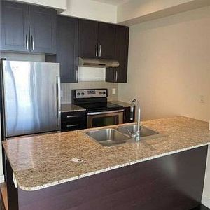 Confederation/Burnhamthrope Stunning 1Bdrm +Den Open Concept Kitchen - Photo 2