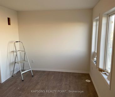 For Lease - 251 Danzatore Path Unit# 23, Oshawa, Ontario - Photo 2