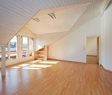 Dachwohnung mit viel Licht und Luft - Photo 3