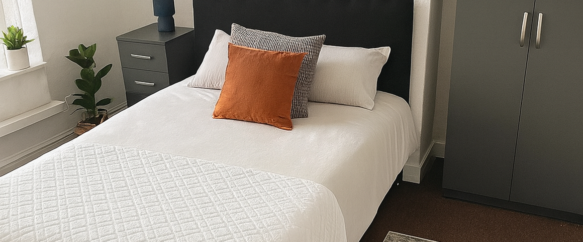 Ashford Street Room 3 - Photo 1