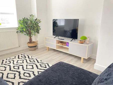 Sheep Street - Photo 2