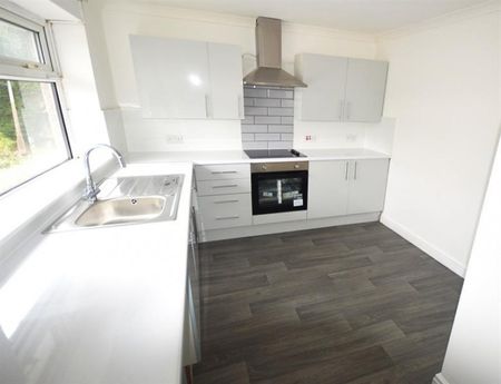 1 Bedroom End Terrace Available Arranging tenancy - Photo 4