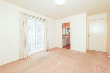 Modern Family Home in a Peaceful Lavington Location - Photo 2