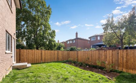 For Lease - 659 Roselaire Trail Unit# 4, Mississauga, Ontario - Photo 3