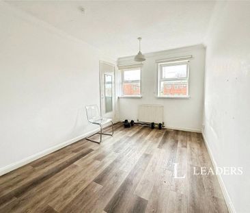 3 bedroom terraced house to rent - Photo 6